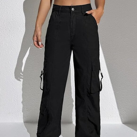 Buckle Pocket Cargo Jeans - Picture 1 of 6